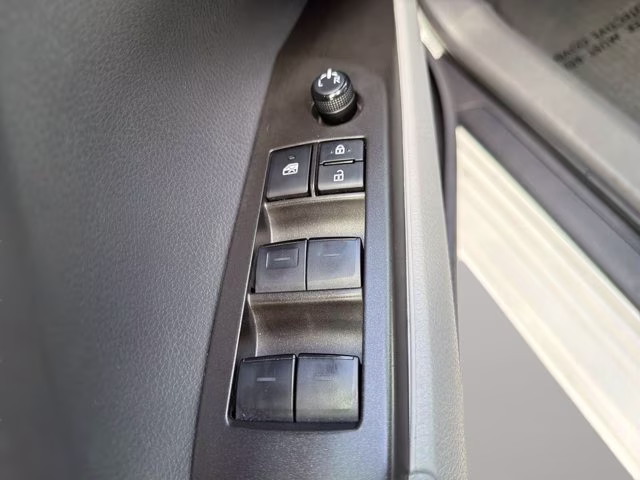 2024 Ice Cap Toyota Camry SE FWD Sedan
