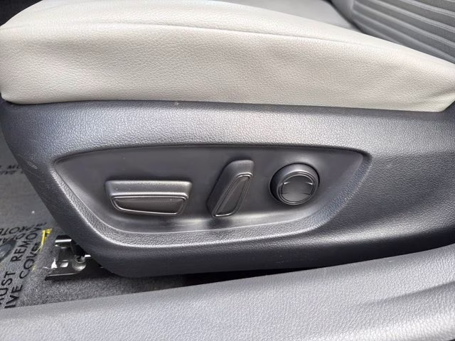 2024 Ice Cap Toyota Camry SE FWD Sedan