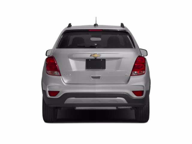 2022 Silver Ice Metallic Chevrolet Trax LT FWD SUV