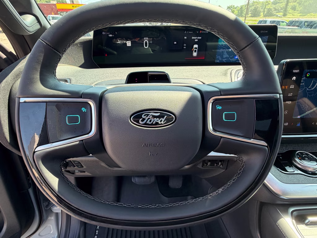 2025 Glacier Gray Metallic TriCoat Ford Expedition Tremor 4X4 SUV