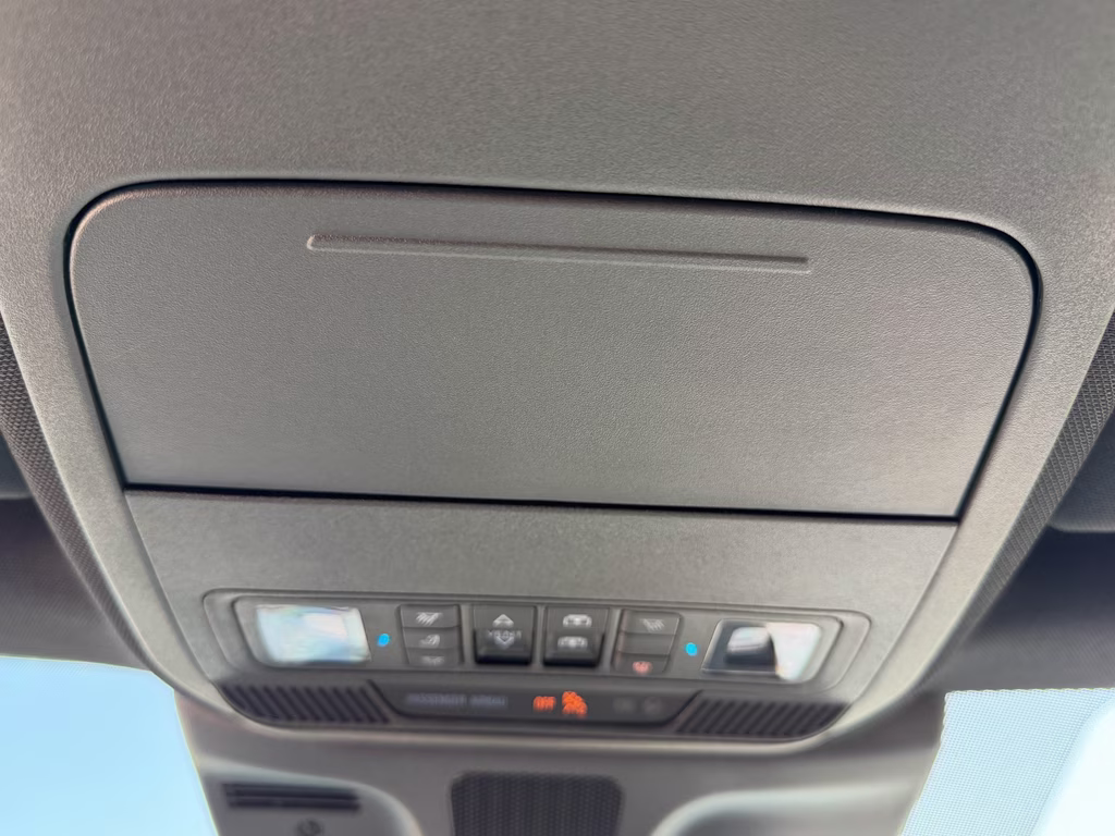 2025 Glacier Gray Metallic TriCoat Ford Expedition Tremor 4X4 SUV