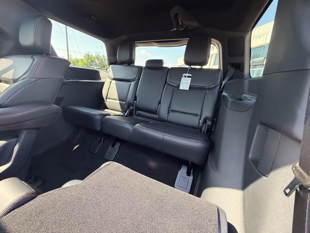 2025 Glacier Gray Metallic TriCoat Ford Expedition Tremor 4X4 SUV
