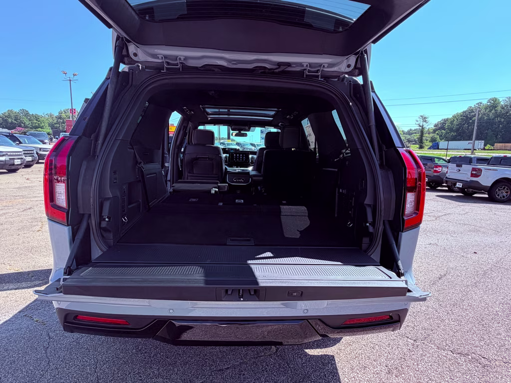 2025 Glacier Gray Metallic TriCoat Ford Expedition Tremor 4X4 SUV