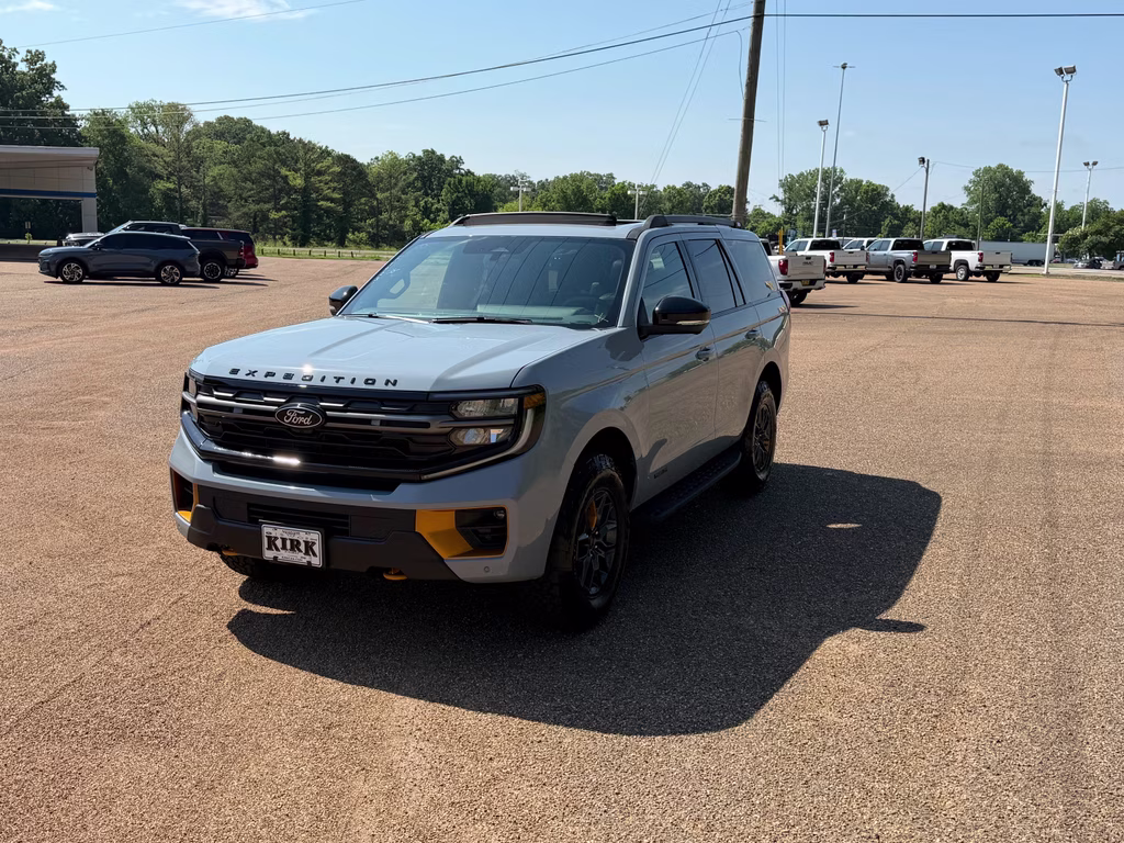 2025 Glacier Gray Metallic TriCoat Ford Expedition Tremor 4X4 SUV