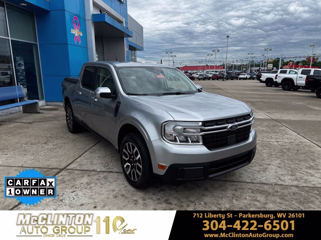 2023 Iconic Silver Metallic Ford Maverick Lariat AWD Truck