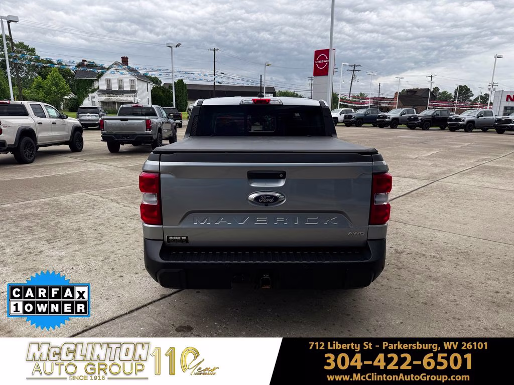 2023 Iconic Silver Metallic Ford Maverick Lariat AWD Truck