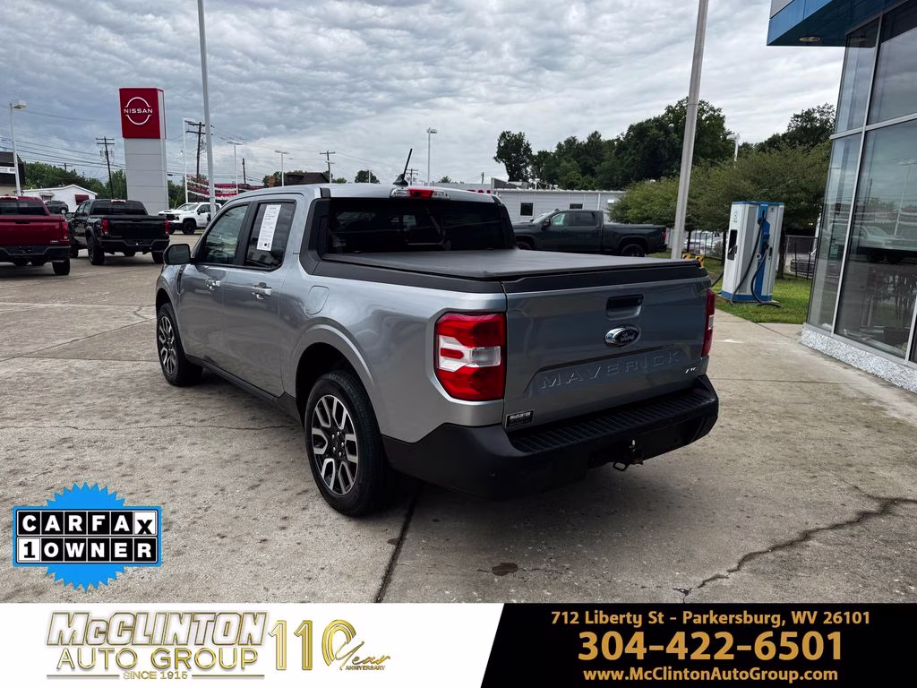 2023 Iconic Silver Metallic Ford Maverick Lariat AWD Truck