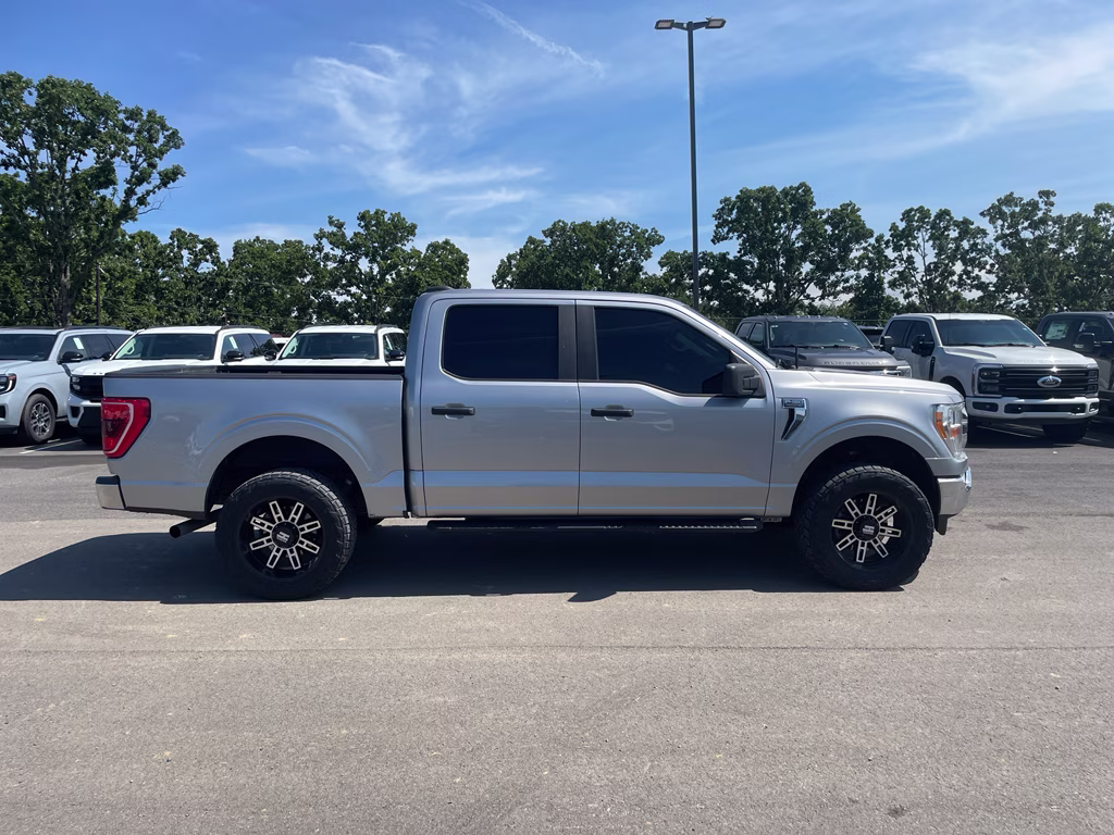 2021 Iconic Silver Metallic Ford F-150 XLT 4X4 Truck
