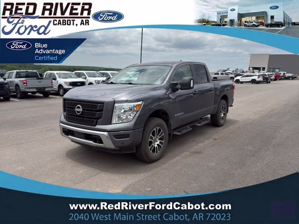 2024 Gun Metallic Nissan Titan SV 4X4 Truck