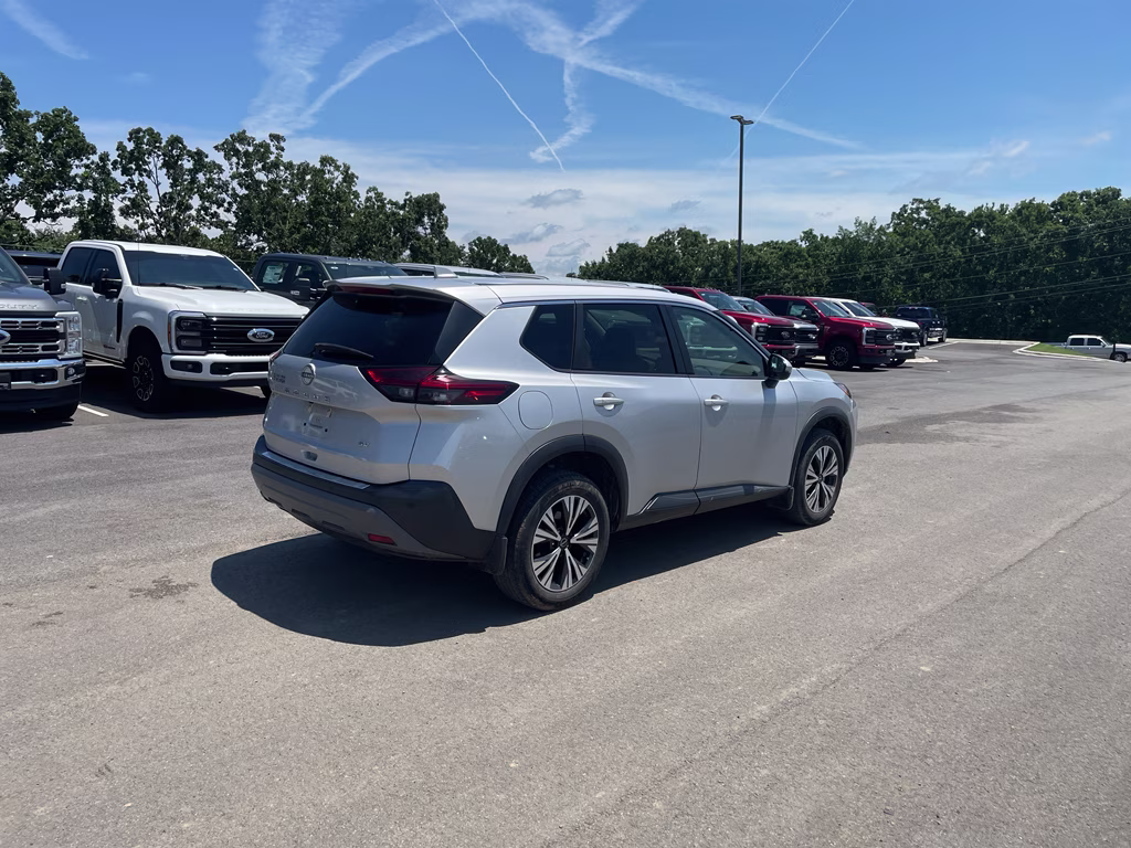 2022 Brilliant Silver Metallic Nissan Rogue SV FWD SUV