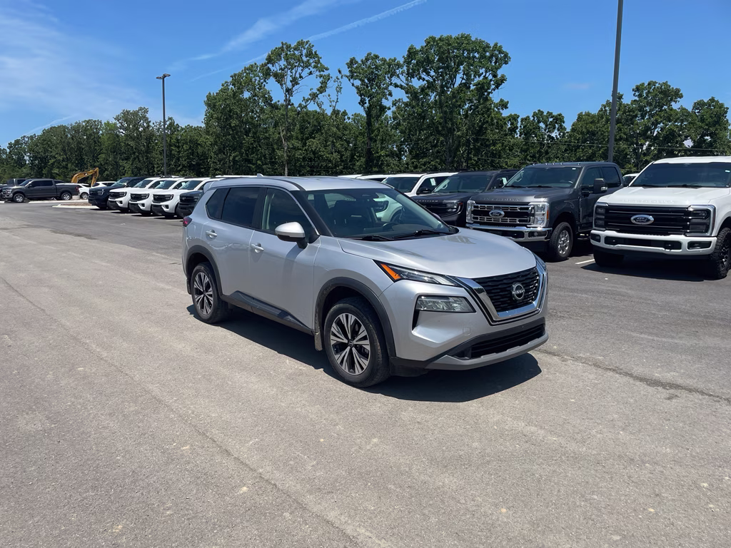 2022 Brilliant Silver Metallic Nissan Rogue SV FWD SUV