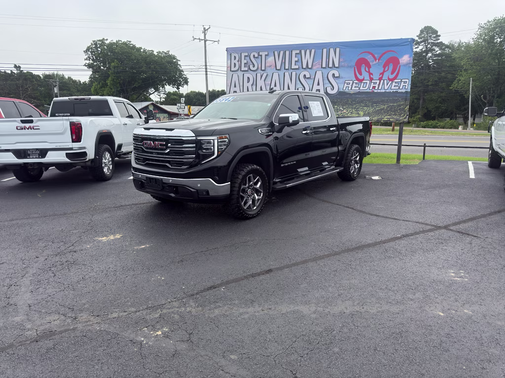 2025 Onyx Black GMC Sierra SLT 4X4 Truck