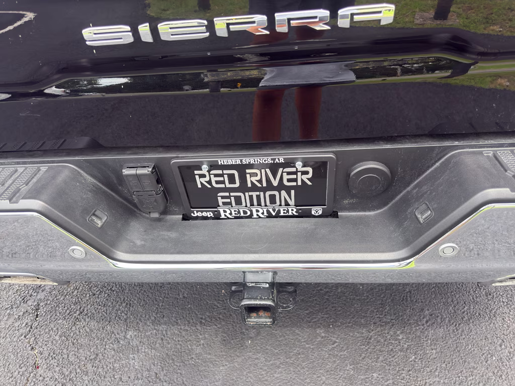 2025 Onyx Black GMC Sierra SLT 4X4 Truck