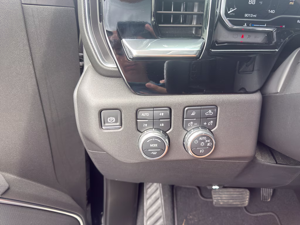 2025 Onyx Black GMC Sierra SLT 4X4 Truck