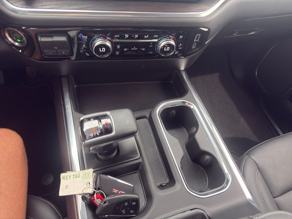 2025 Onyx Black GMC Sierra SLT 4X4 Truck