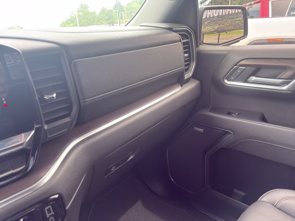 2025 Onyx Black GMC Sierra SLT 4X4 Truck