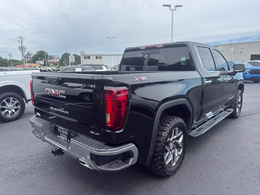 2025 Onyx Black GMC Sierra SLT 4X4 Truck