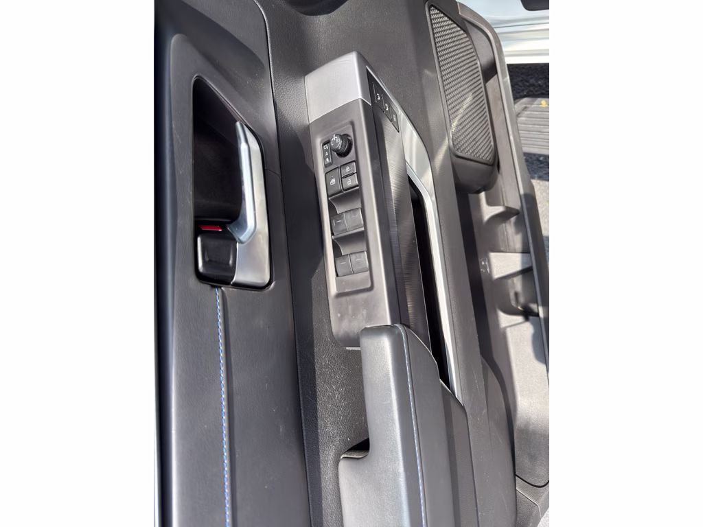 2024 Wind Chill Pearl Toyota Tundra Hybrid Platinum Hybrid 4X4 Truck