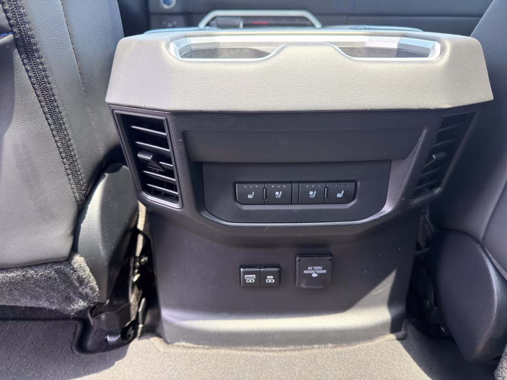 2024 Wind Chill Pearl Toyota Tundra Hybrid Platinum Hybrid 4X4 Truck