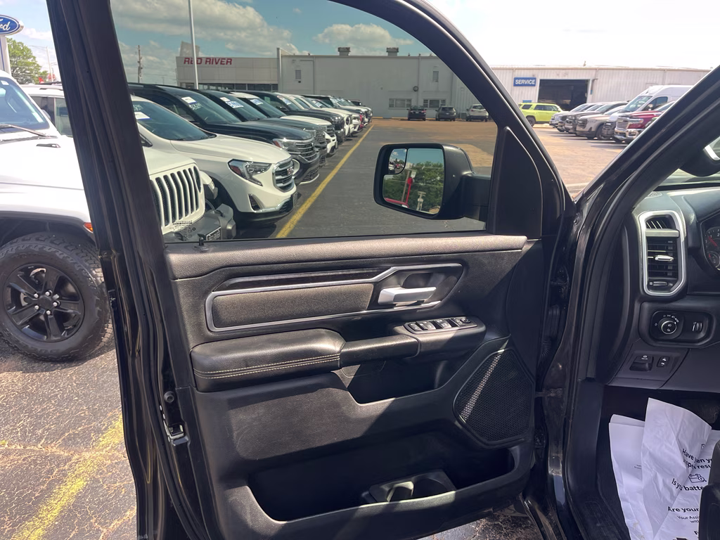 2020 Diamond Black Crystal Pearlcoat Ram 1500 Big Horn 4X4 Truck