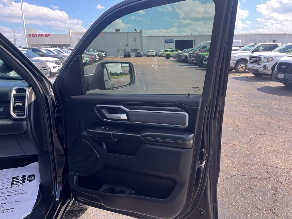 2020 Diamond Black Crystal Pearlcoat Ram 1500 Big Horn 4X4 Truck