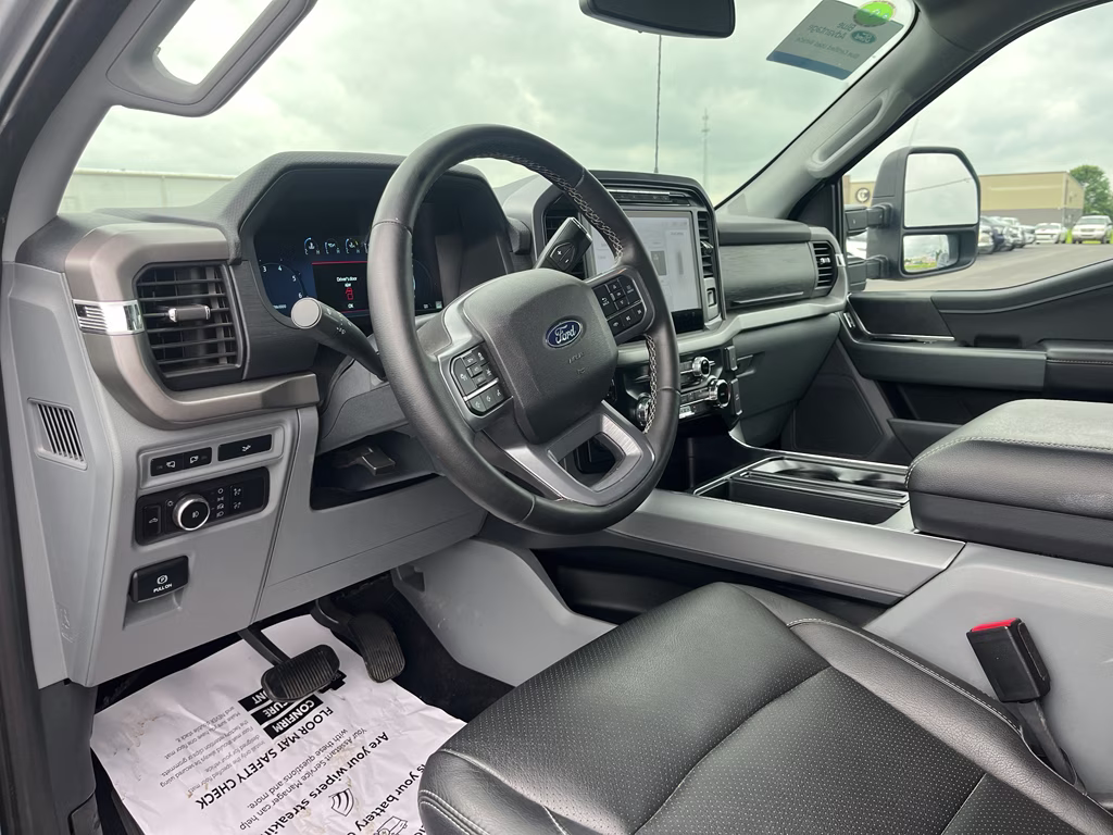 2024 Iconic Silver Metallic Ford F-150 XLT 4X4 Truck