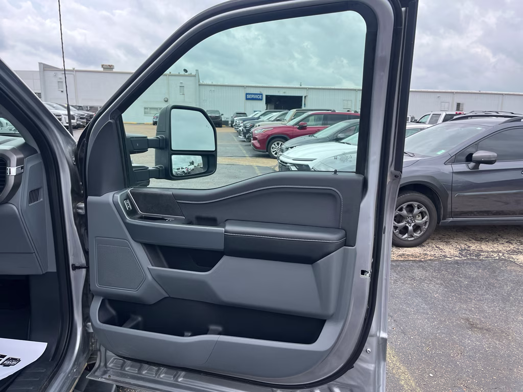 2024 Iconic Silver Metallic Ford F-150 XLT 4X4 Truck