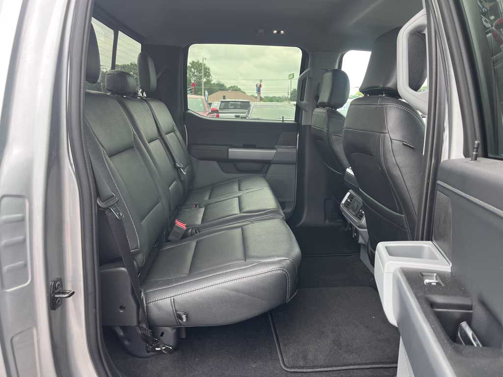 2024 Iconic Silver Metallic Ford F-150 XLT 4X4 Truck