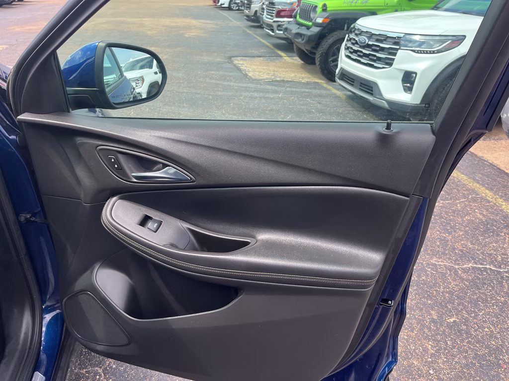2022 Sapphire Metallic Buick Encore GX Select FWD SUV