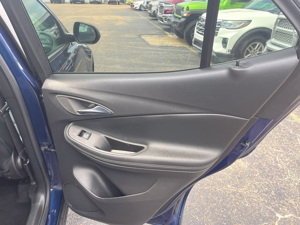 2022 Sapphire Metallic Buick Encore GX Select FWD SUV
