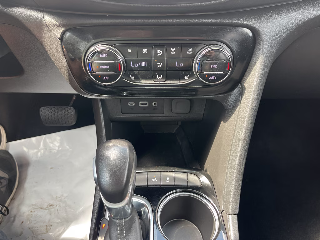 2022 Sapphire Metallic Buick Encore GX Select FWD SUV