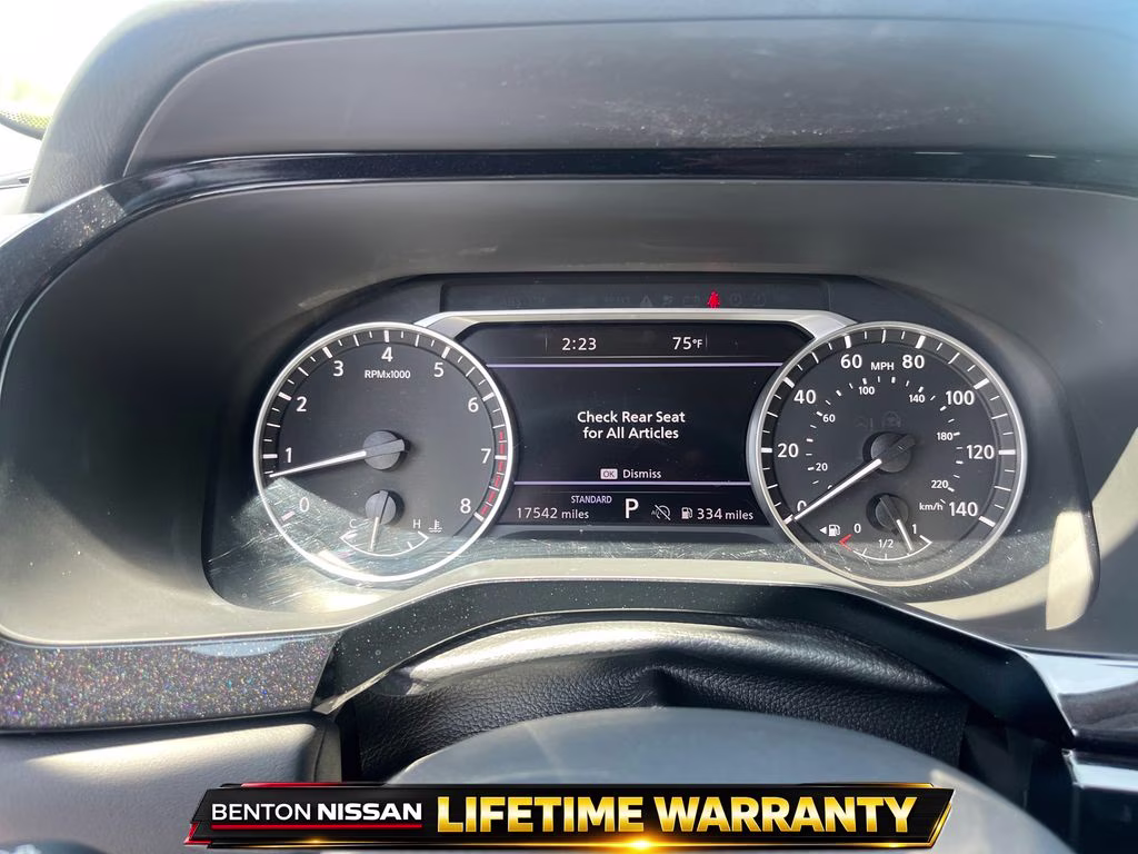 2025 Brilliant Silver Metallic Nissan Pathfinder SL FWD SUV