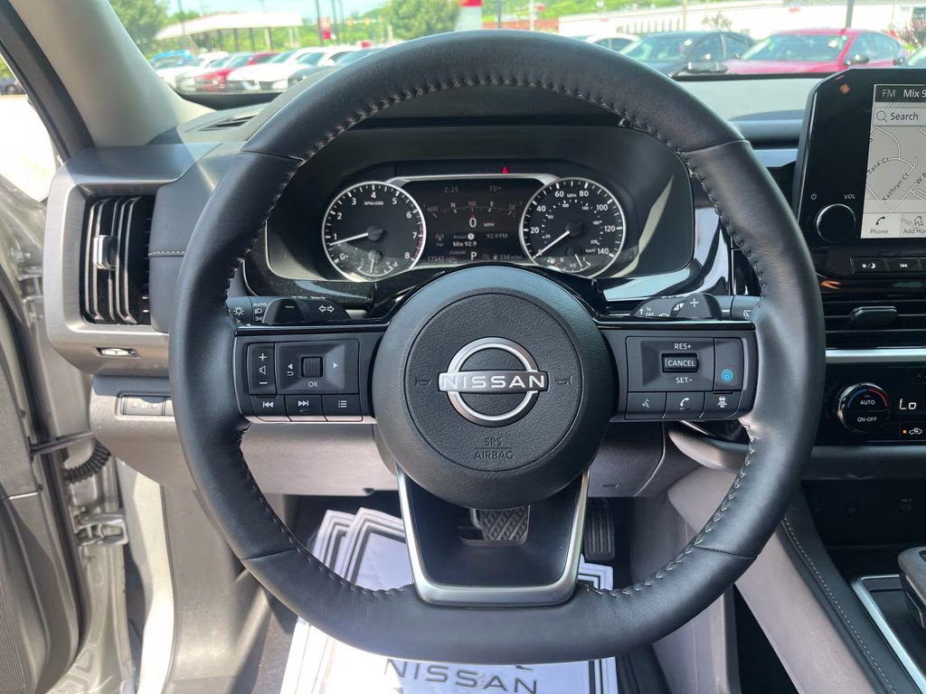 2025 Brilliant Silver Metallic Nissan Pathfinder SL FWD SUV