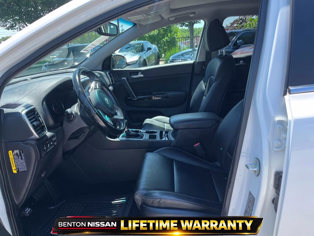 2022 Snow White Pearl Kia Sportage EX FWD SUV