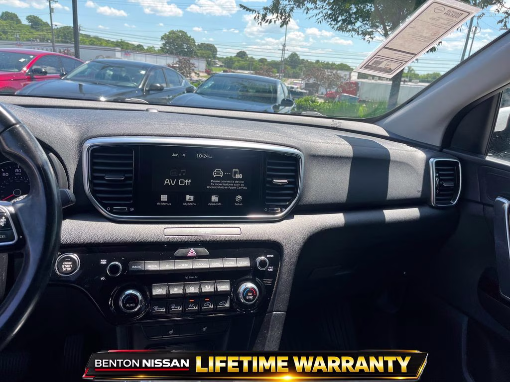 2022 Snow White Pearl Kia Sportage EX FWD SUV