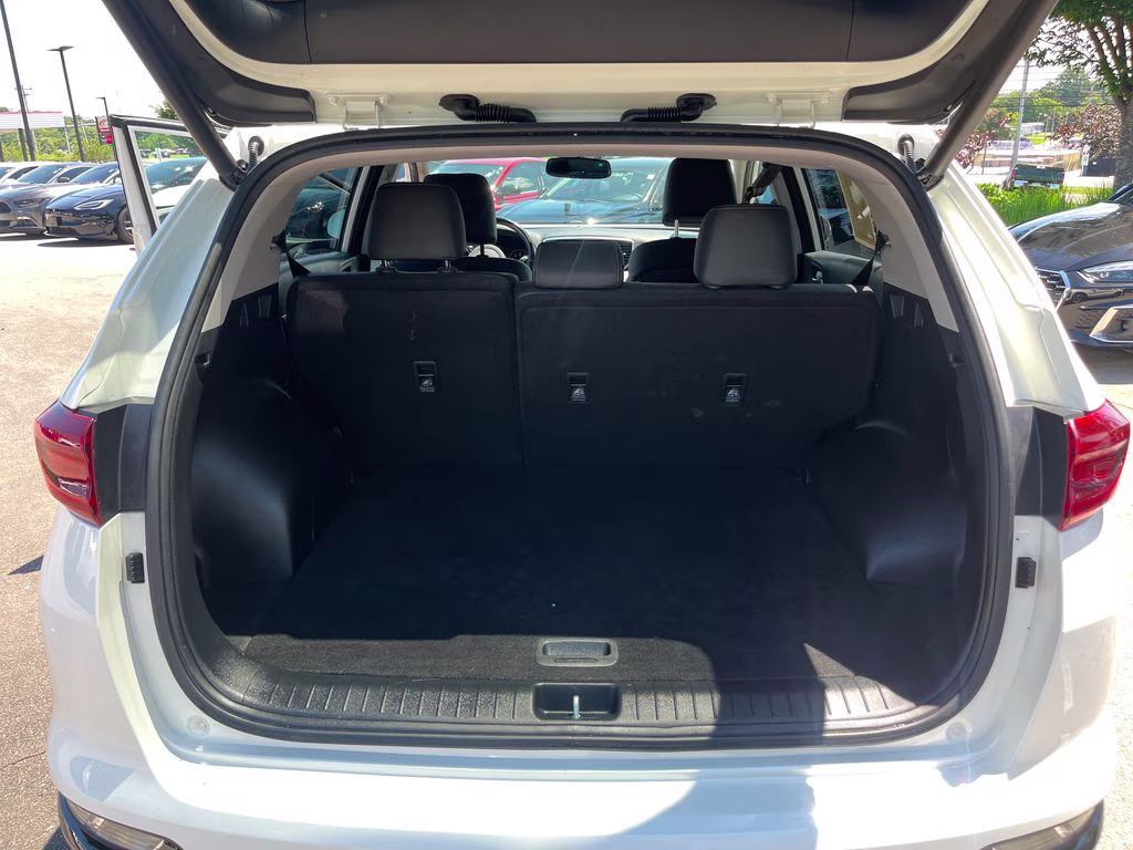 2022 Snow White Pearl Kia Sportage EX FWD SUV