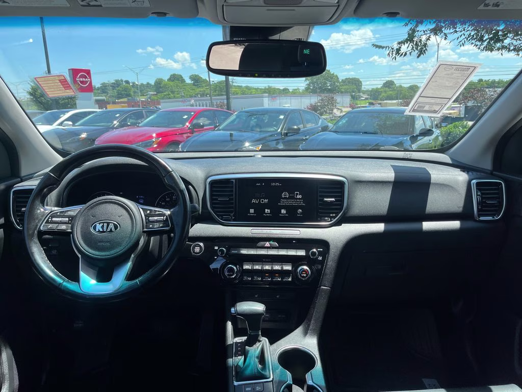 2022 Snow White Pearl Kia Sportage EX FWD SUV