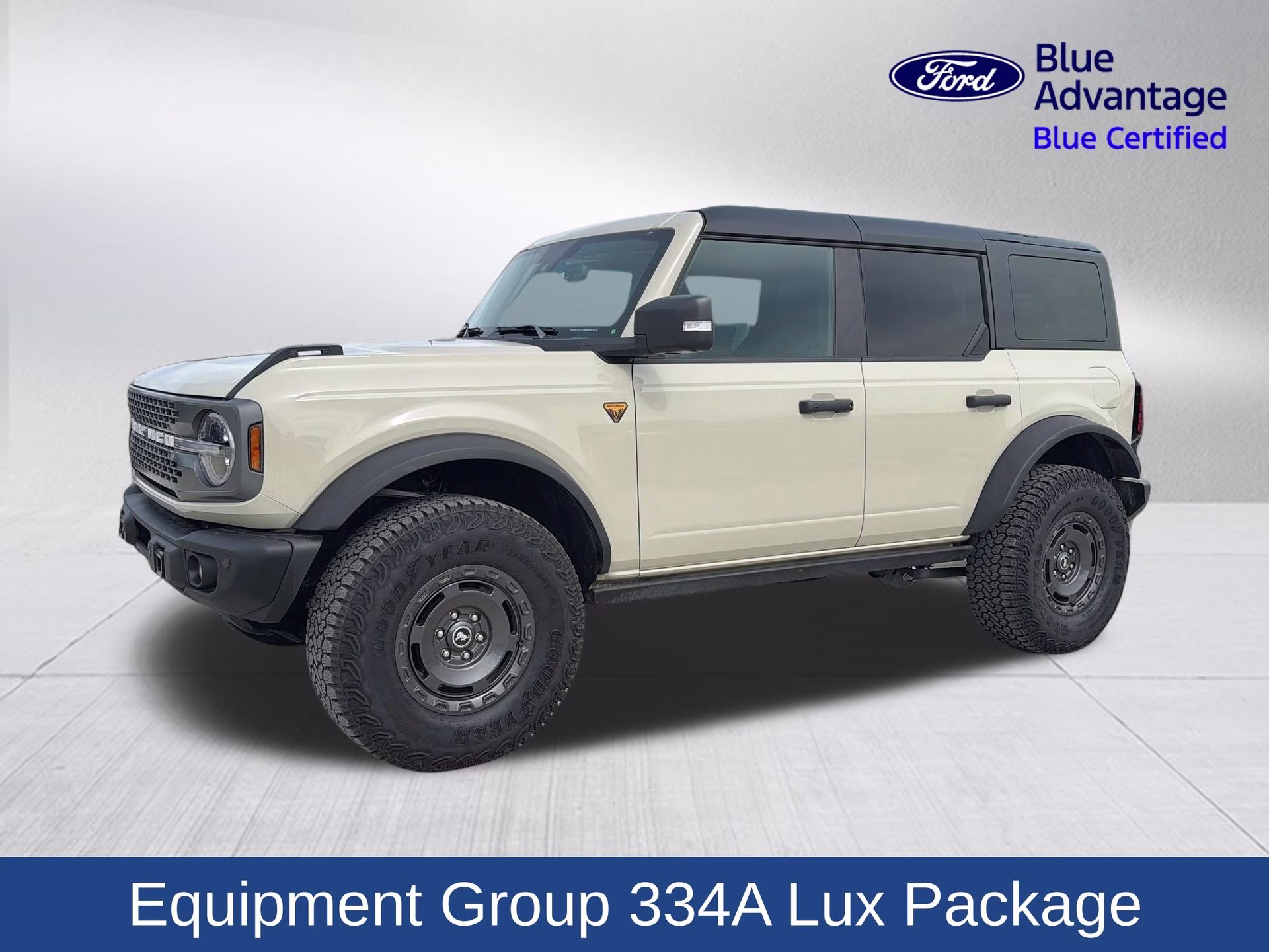 2025 Desert Sand Ford Bronco Badlands 4X4 SUV