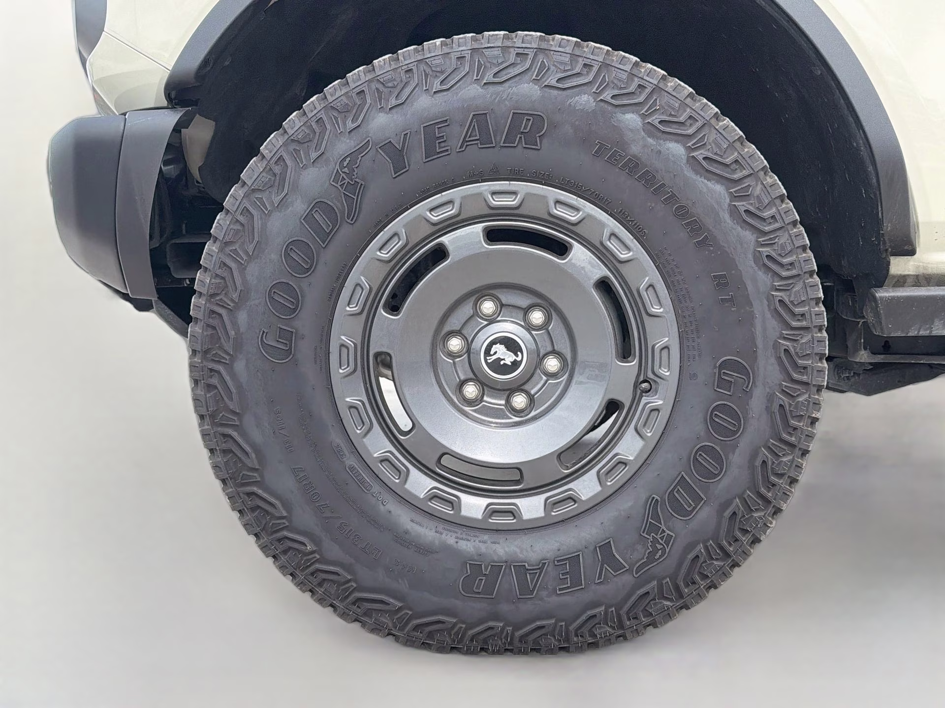 2025 Desert Sand Ford Bronco Badlands 4X4 SUV