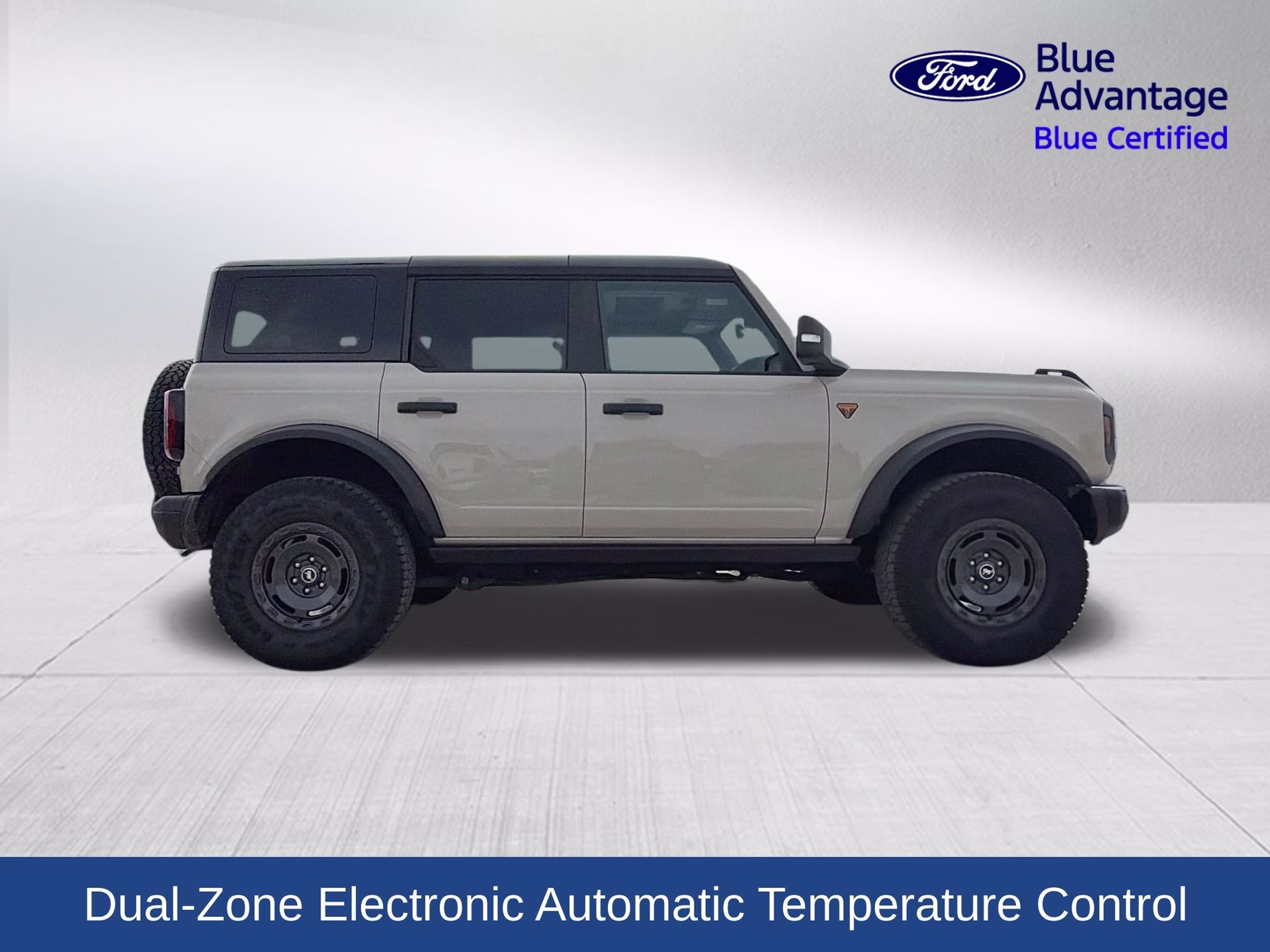 2025 Desert Sand Ford Bronco Badlands 4X4 SUV