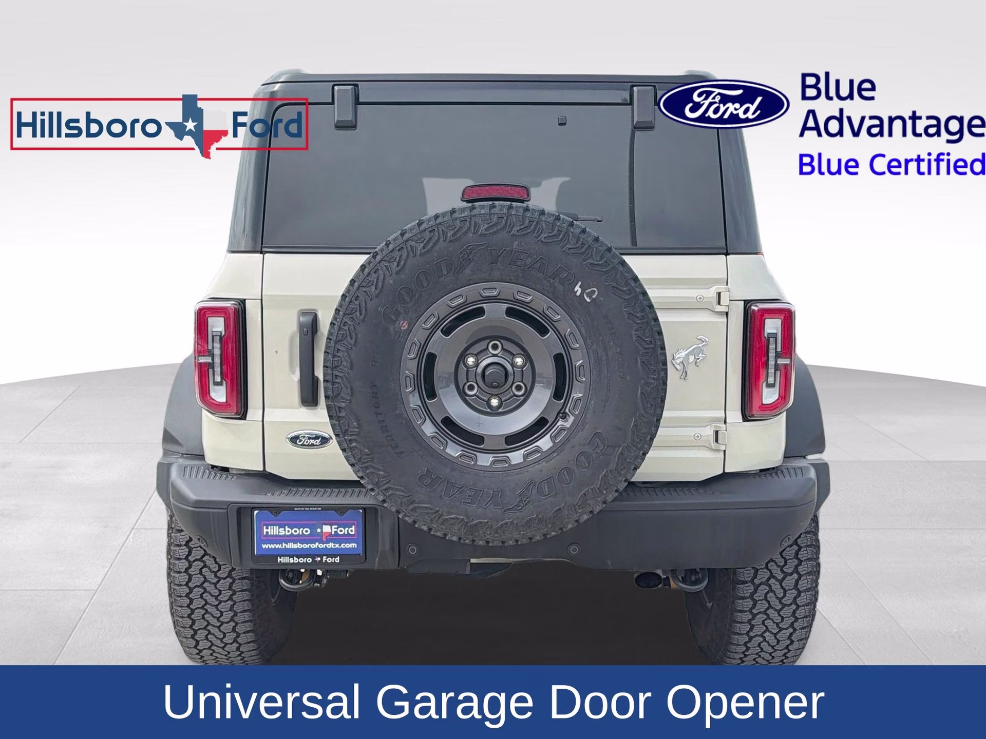 2025 Desert Sand Ford Bronco Badlands 4X4 SUV