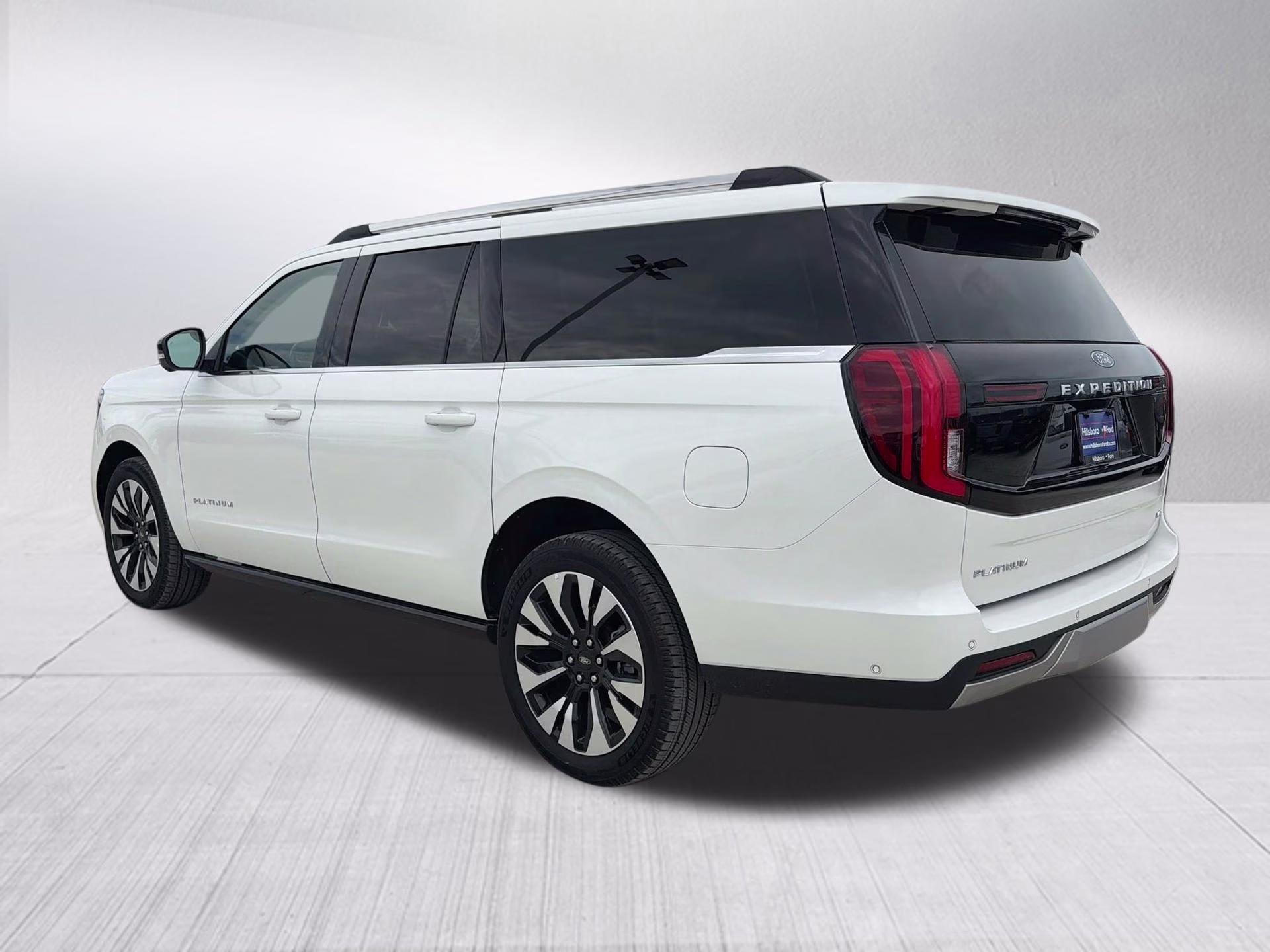 2025 Star White Metallic Tri-Coat Ford Expedition Max Platinum 4X4 SUV