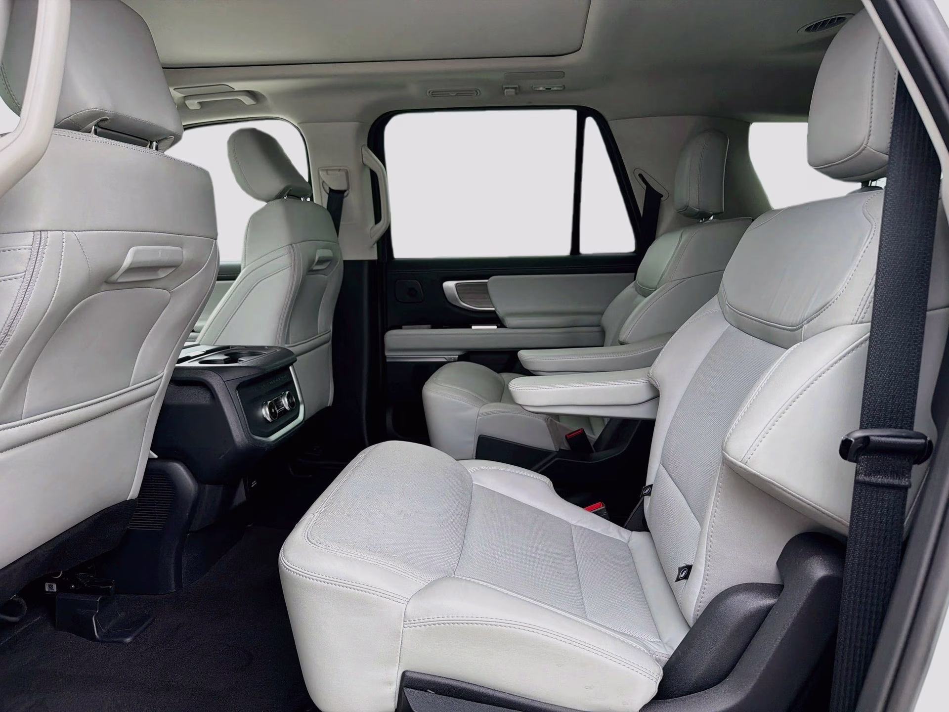2025 Star White Metallic Tri-Coat Ford Expedition Max Platinum 4X4 SUV