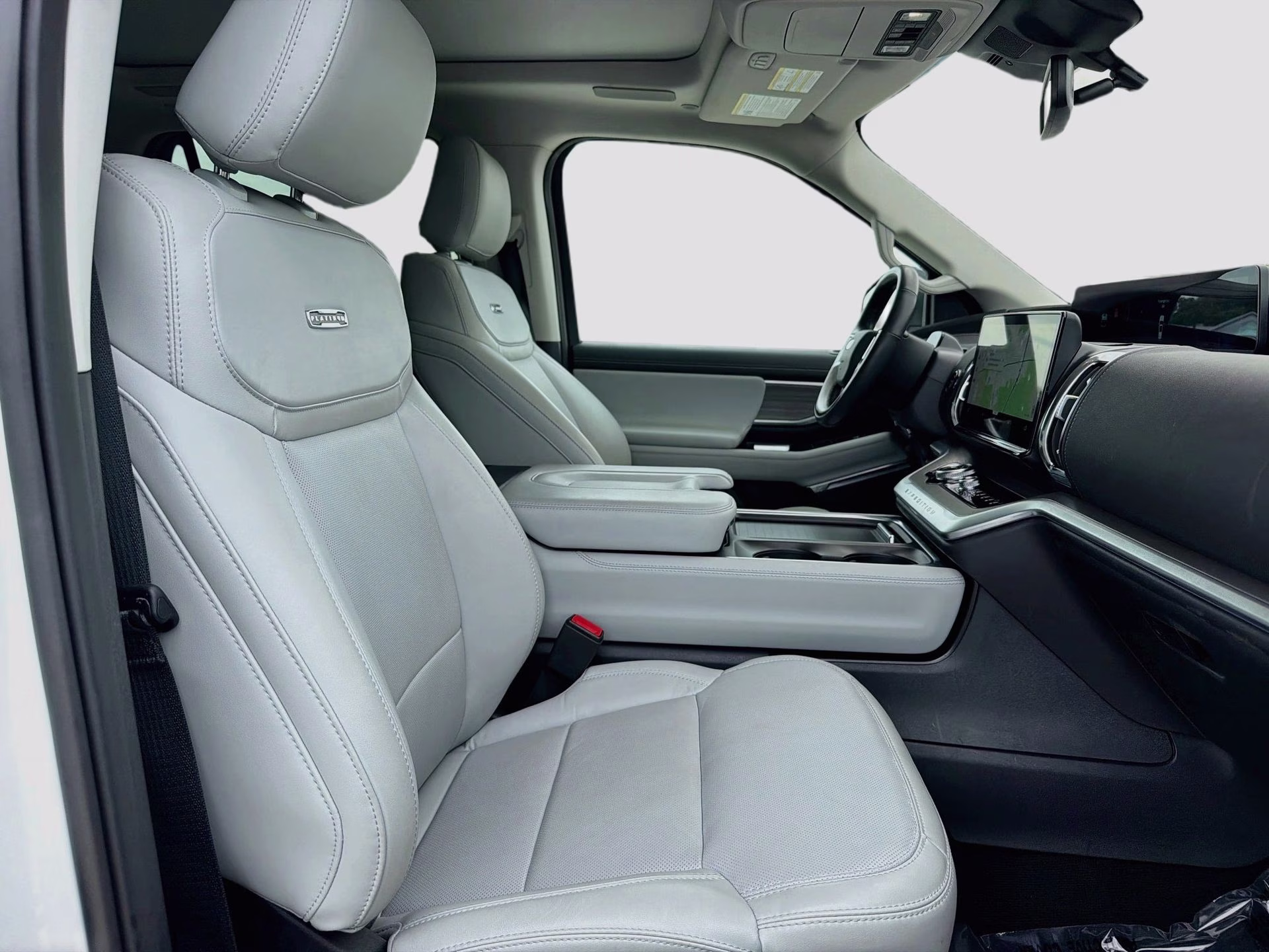 2025 Star White Metallic Tri-Coat Ford Expedition Max Platinum 4X4 SUV