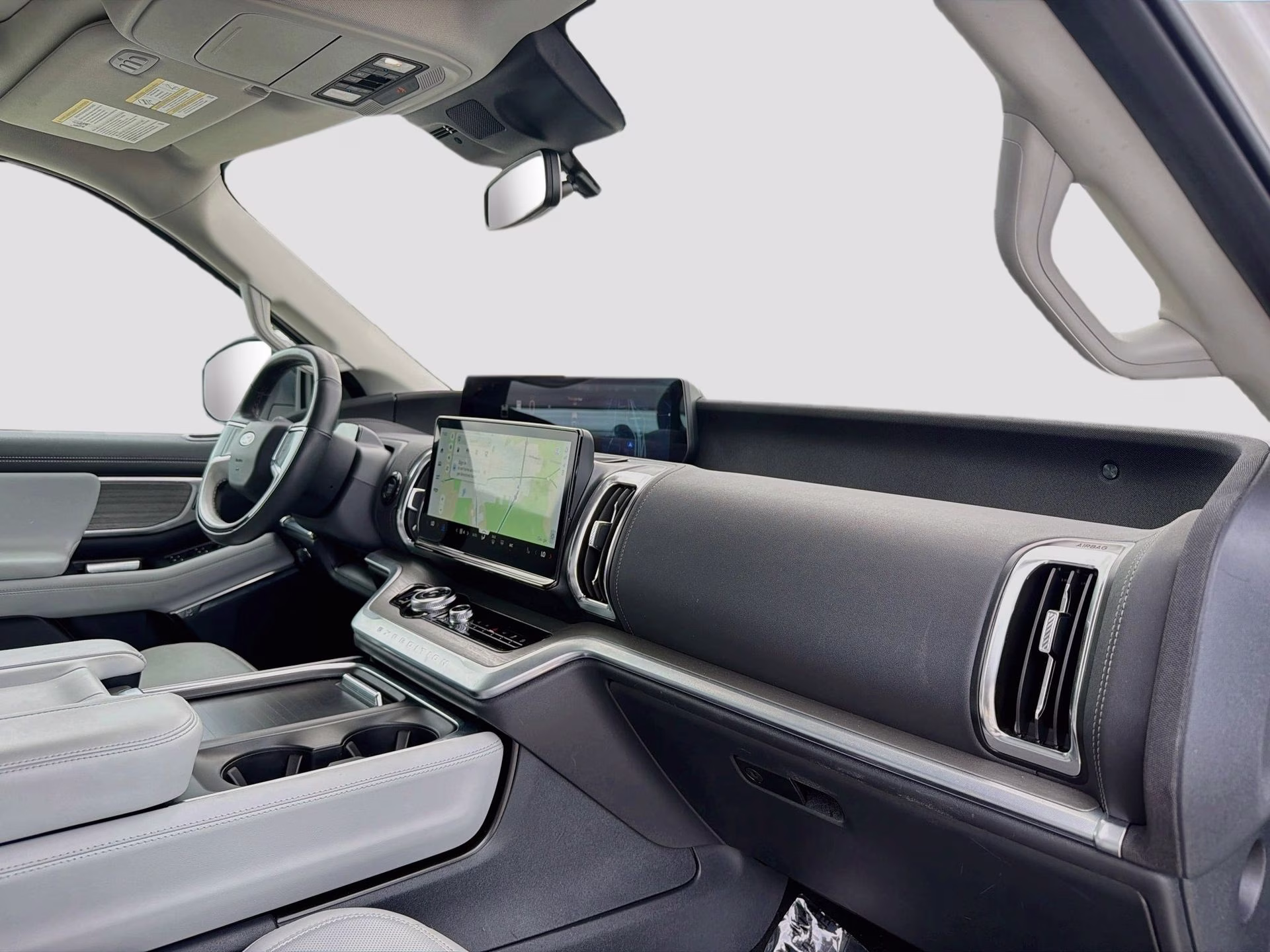 2025 Star White Metallic Tri-Coat Ford Expedition Max Platinum 4X4 SUV