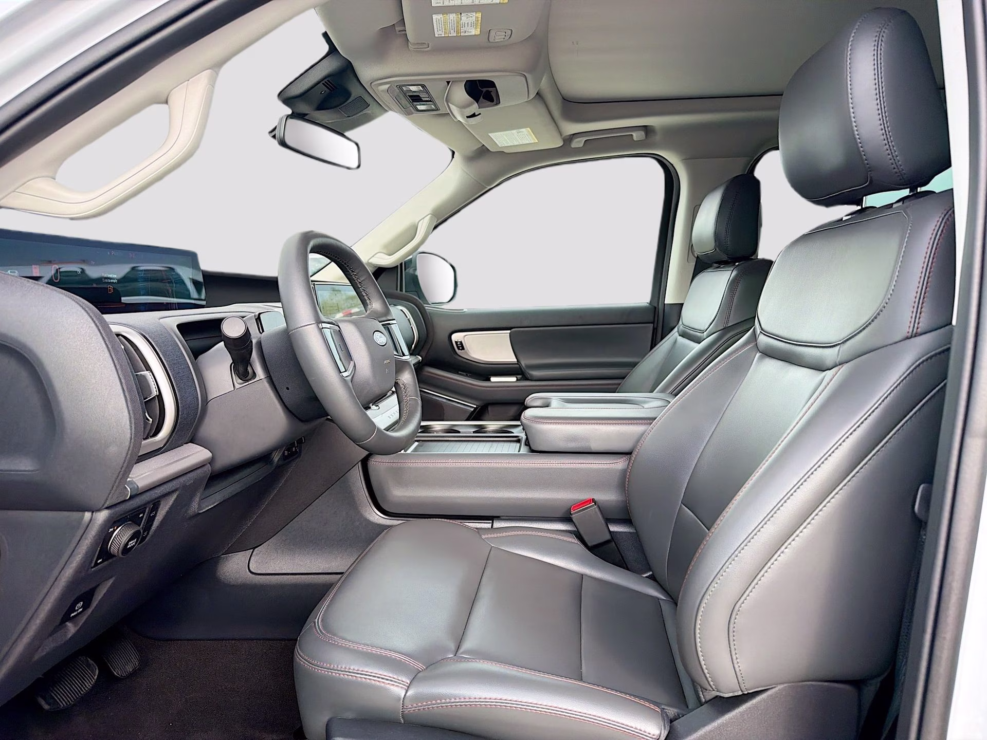 2025 Space Silver Metallic Ford Expedition Active 4X4 SUV