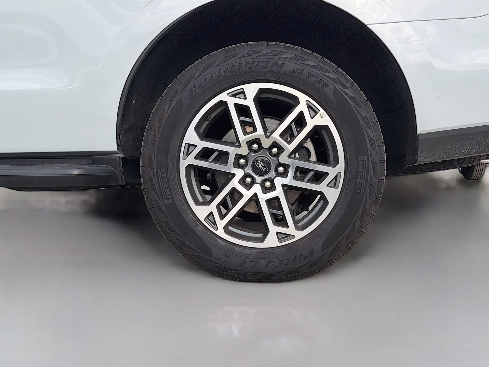 2025 Space Silver Metallic Ford Expedition Active 4X4 SUV