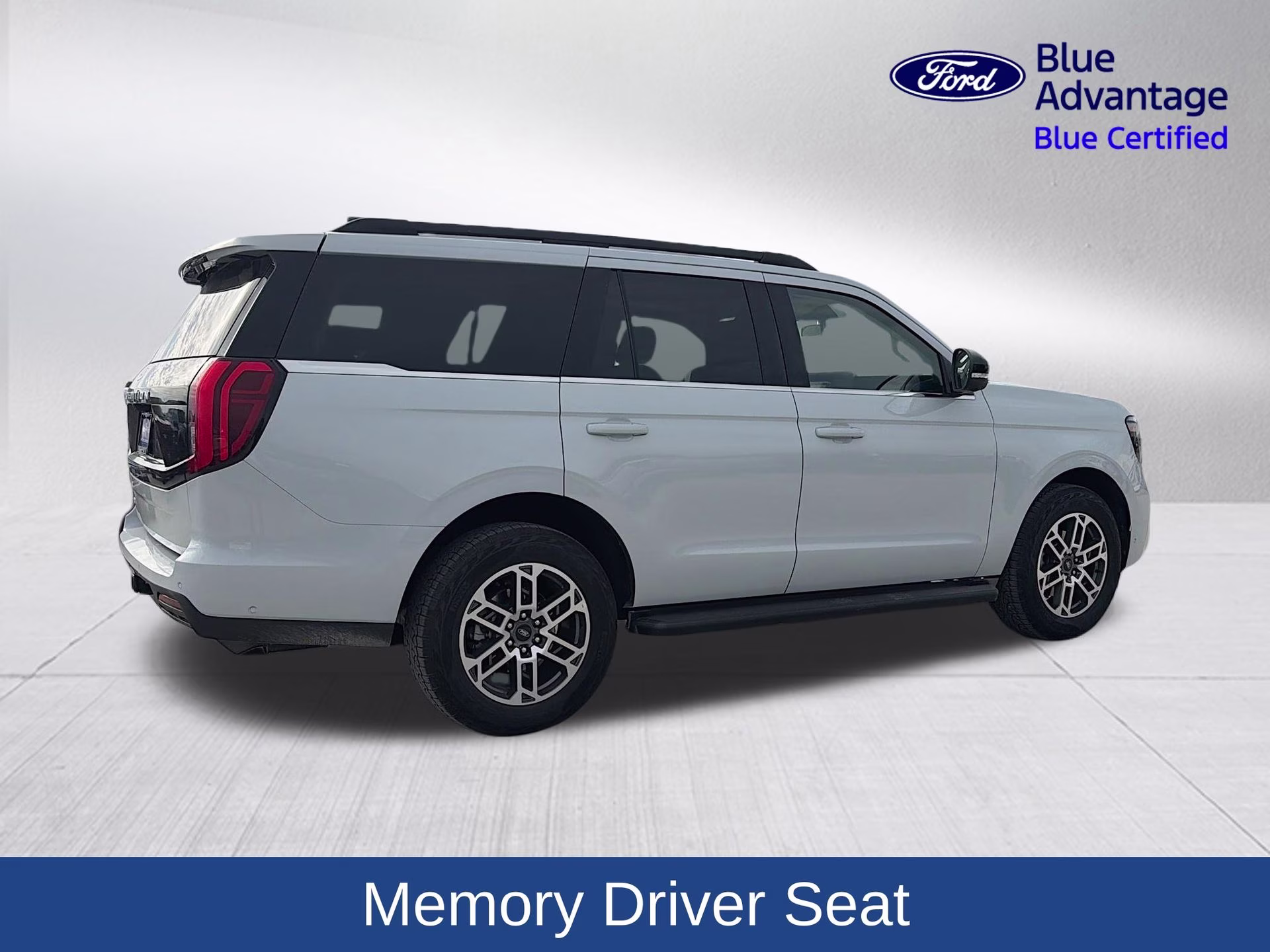 2025 Space Silver Metallic Ford Expedition Active 4X4 SUV