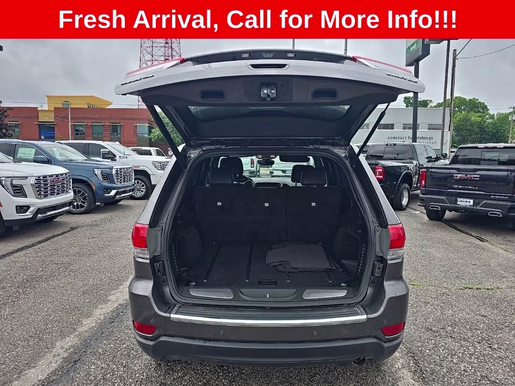 2017 Granite Crystal Metallic Clearcoat Jeep Grand Cherokee Limited 4X4 SUV