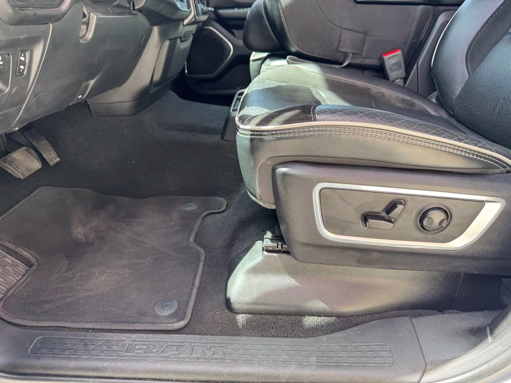 2025 Billet Silver Metallic Clearcoat Ram 1500 Laramie 4X4 Truck